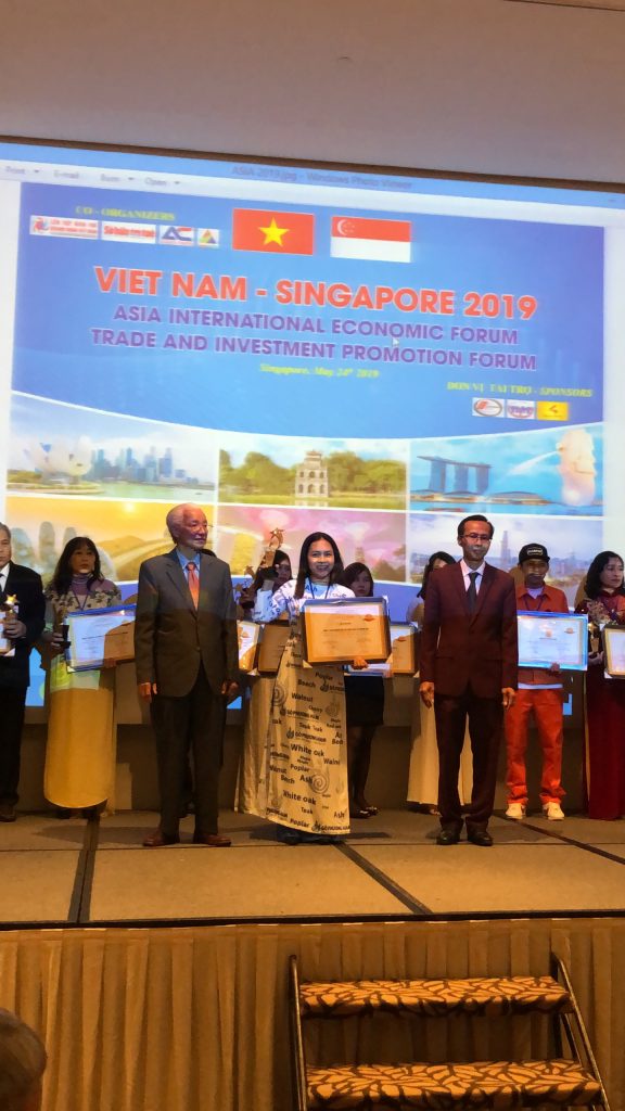 Gỗ Phương Nam top 100 doanh nghiệp tiêu biểu Asia năm 2019